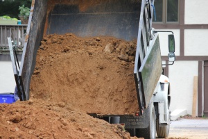 construction services hauling and moving dirt